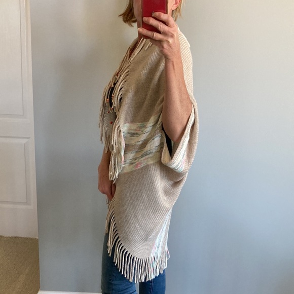 Tan Fringed Sweater Kimono/Wrap - Picture 7 of 9